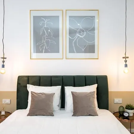 Cozy Cheerful In Center Bucarest