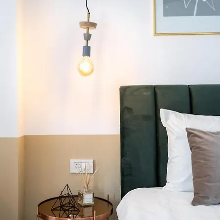 Cozy Cheerful In Center Appartement *