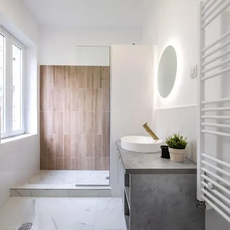 Cozy Cheerful In Center Appartement *