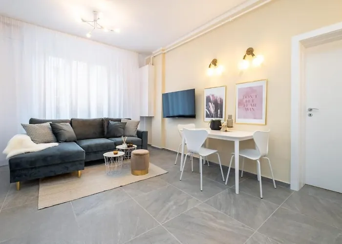 Apartment Cozy Cheerful In Center *